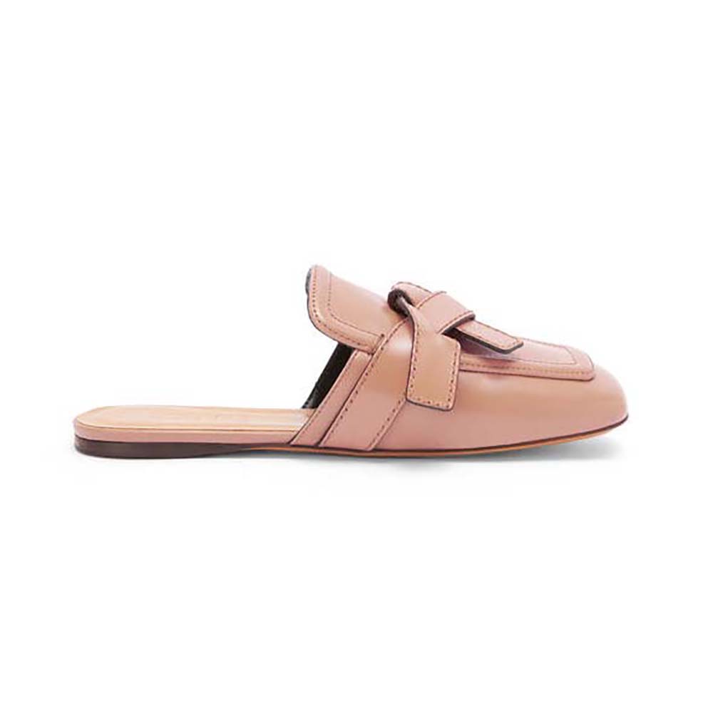 Side view of Loewe Women Gate Flat Mule in Calfskin-Pink showing silhouette