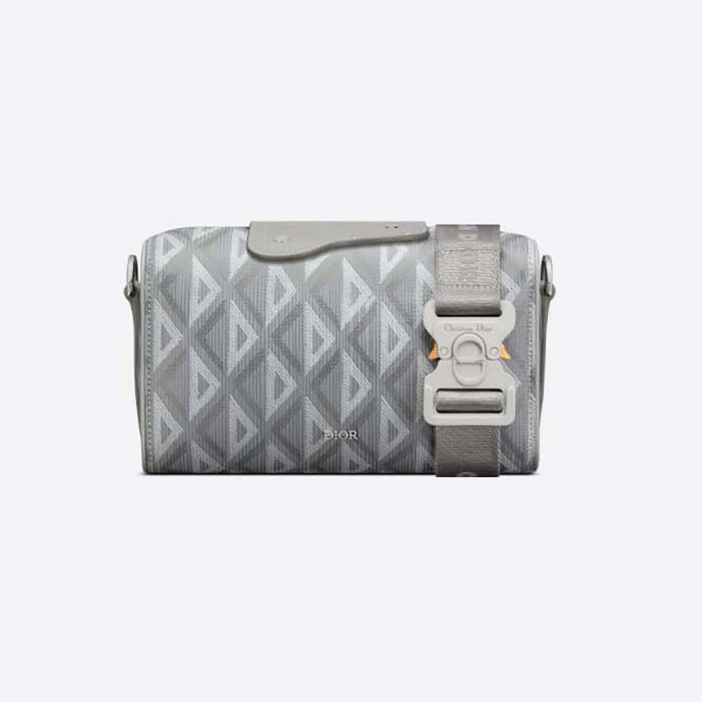 Front view of Dior Men Lingot 22 Bag Dior Gray CD Diamond Canvas