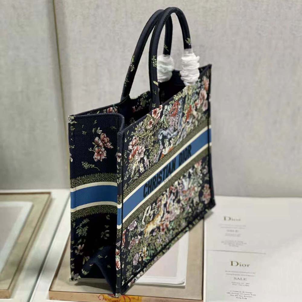 Dior Women Large Dior Book Tote Blue Multicolor D-Constellation Embroidery - image 7