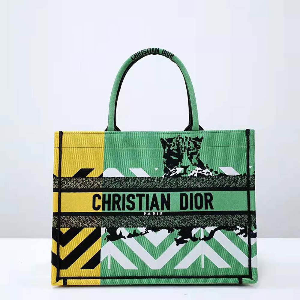 Close-up detail of D-Jungle Pop embroidery on Dior Women Medium Dior Book Tote