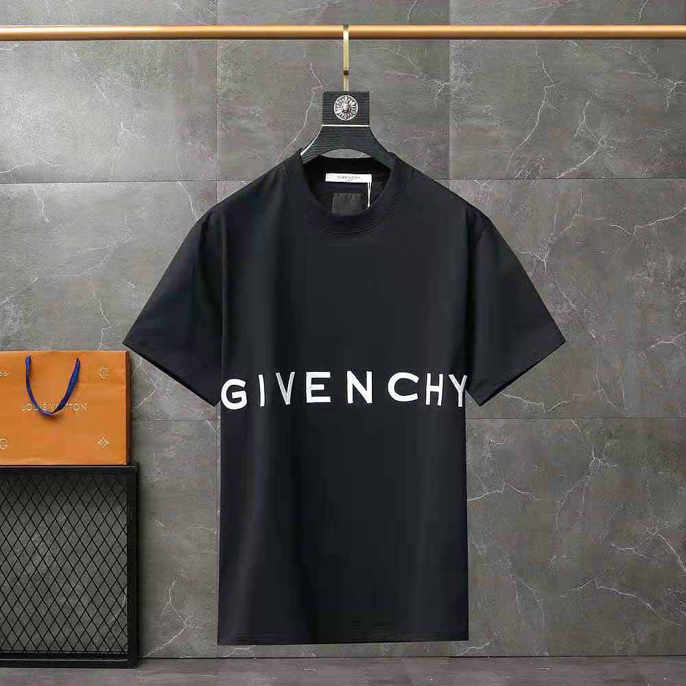 Side angle highlighting fit of Givenchy Men GIVENCHY 4G Embroidered Oversized T-shirt-Black