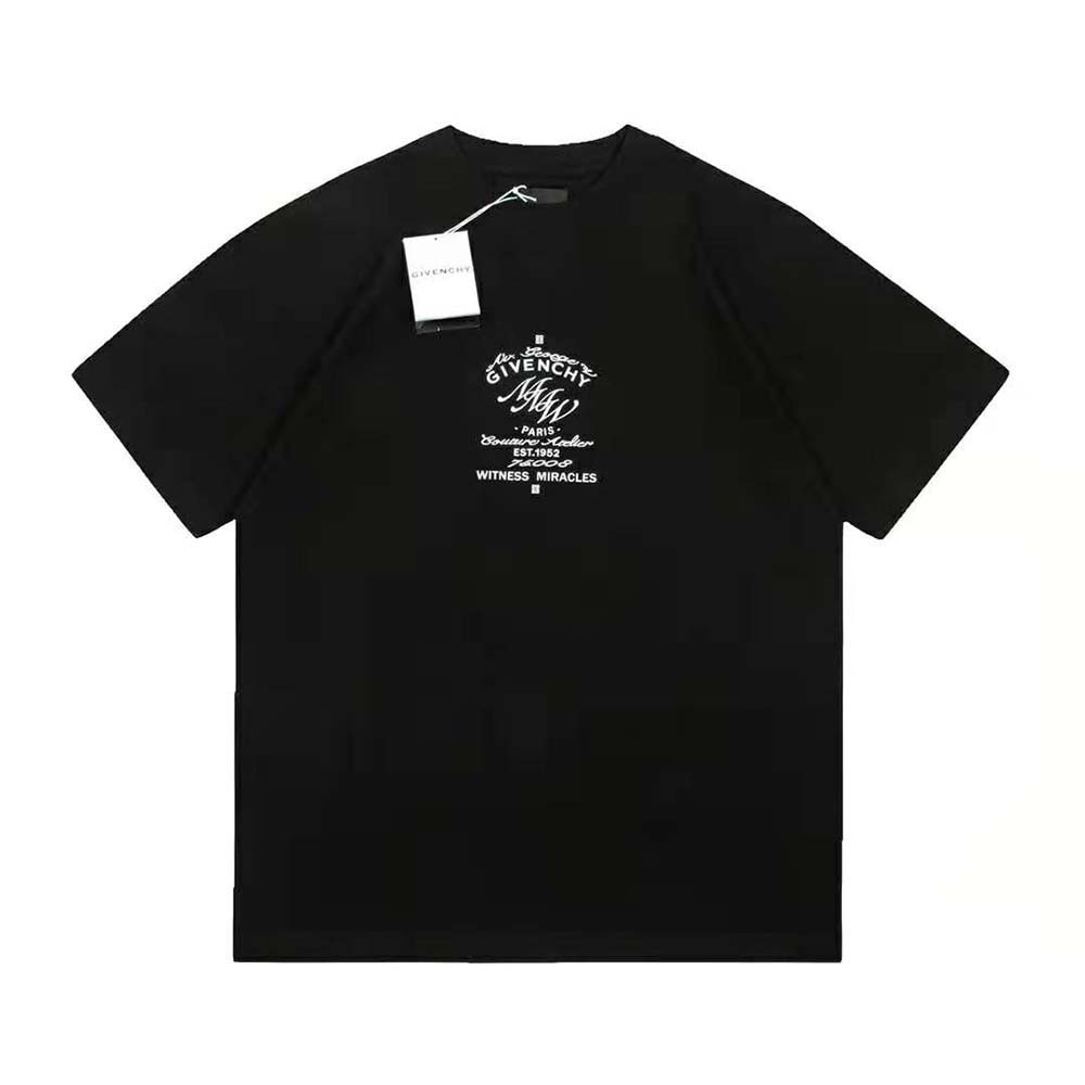 Close-up of printed logo detail on Givenchy Men GIVENCHY MMW T-shirt