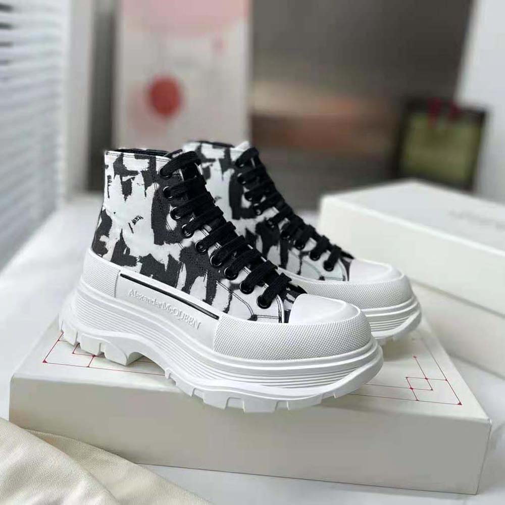 Alexander Mcqueen Unisex McQueen Graffiti Tread Slick Boot in White - image 5