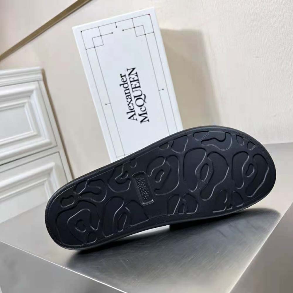 Alexander Mcqueen Unisex Pool Slide in Navy/White - image 7