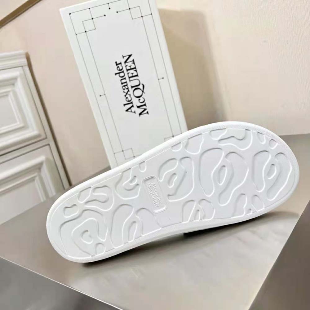 Alexander Mcqueen Unisex Pool Slide in White/Black - image 7