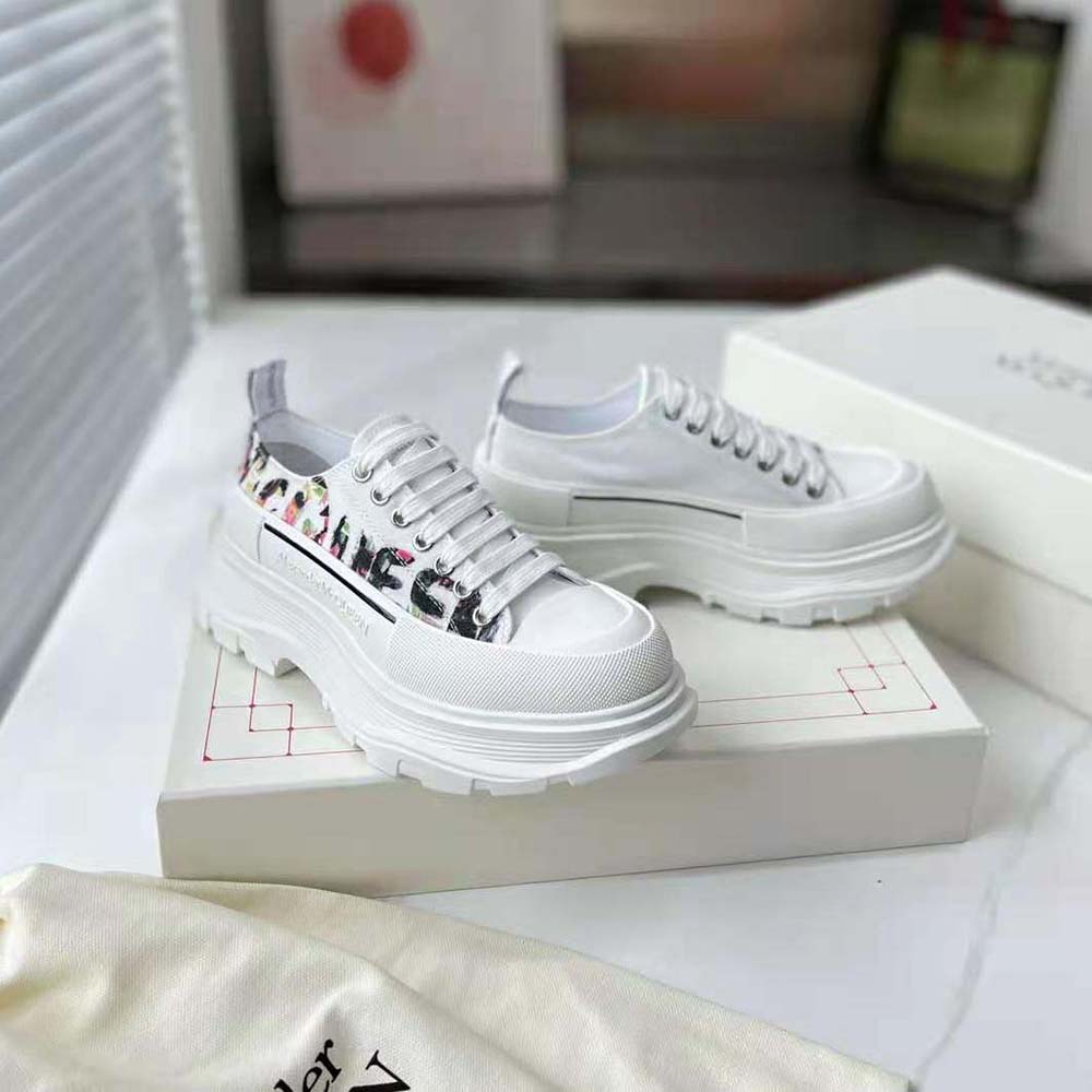 Alexander Mcqueen Unisex Tread Slick Lace-up in White - image 5