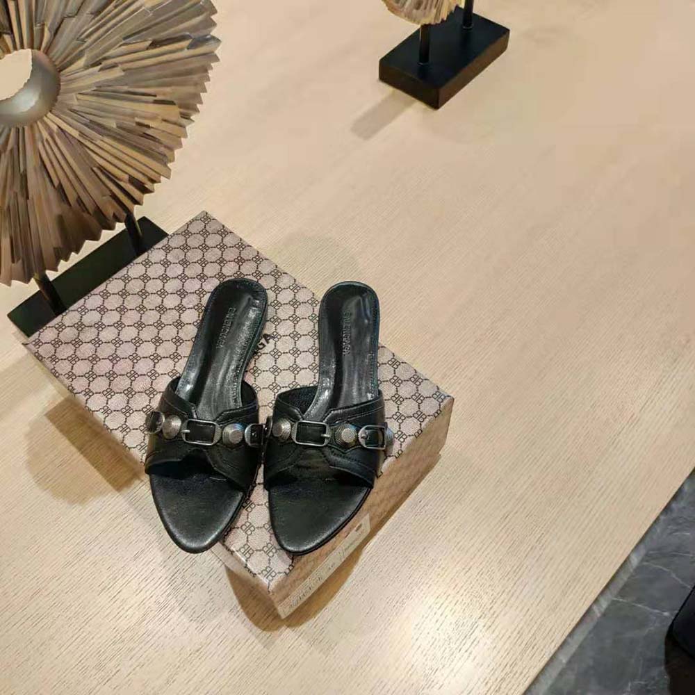 Close-up of buckle hardware on Balenciaga Women Cagole Sandal