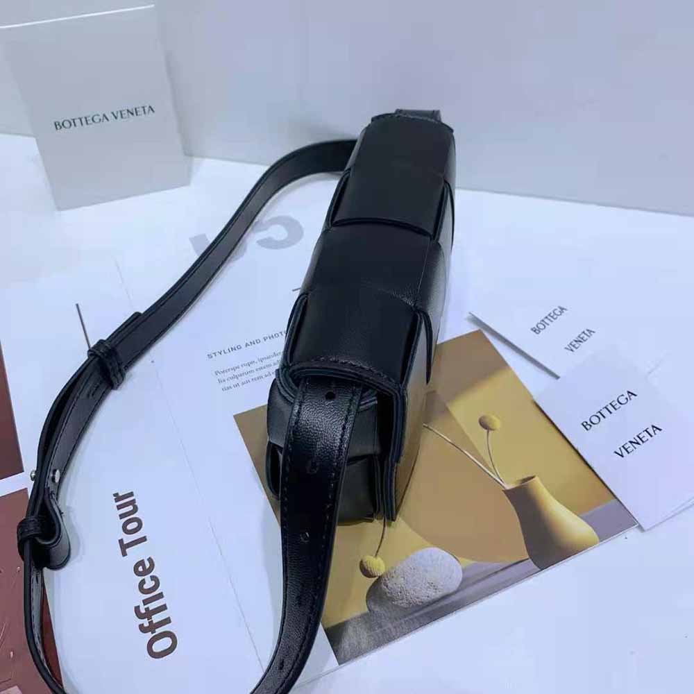 Bottega Veneta Women Belt Cassette Mini Intreccio Leather Belt Bag-Black - image 5