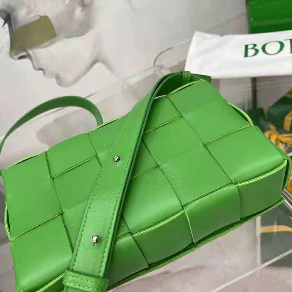 Bottega Veneta Women Cassette Intreccio Leather Cross-Body Bag-Green - image 8