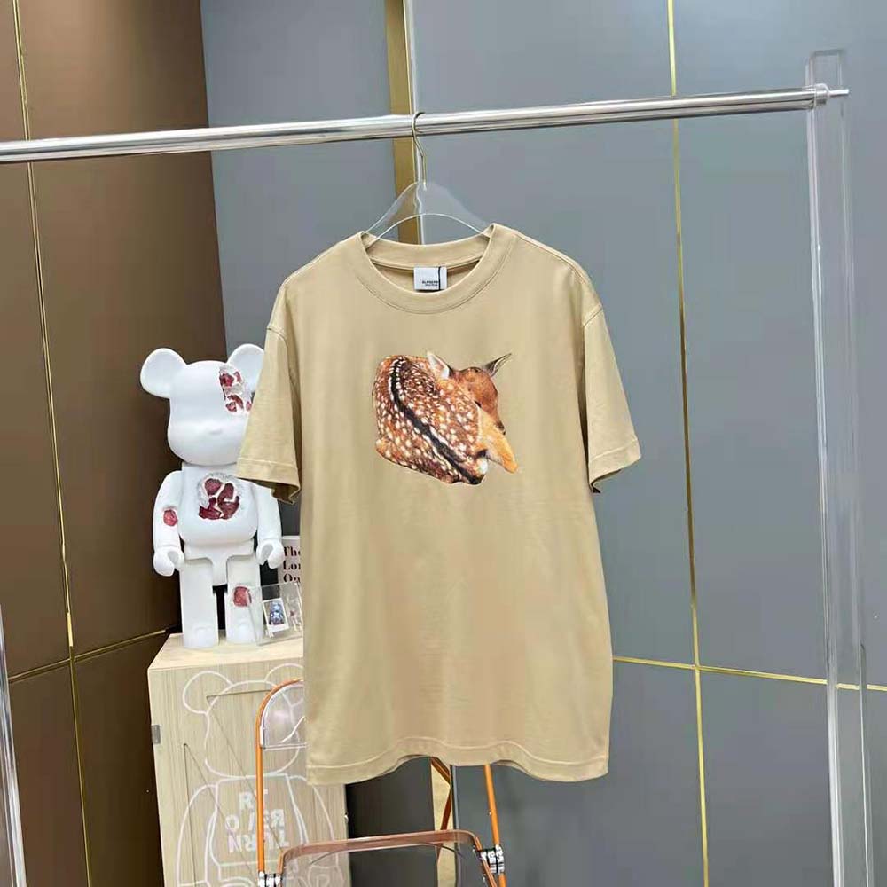 Close-up of deer print detail on Burberry Women Deer Print Cotton Oversized T-shirt-Brown