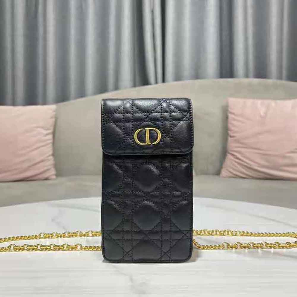 Close-up of Cannage stitching and silver-tone chain on Dior Women Caro Phone Holder
