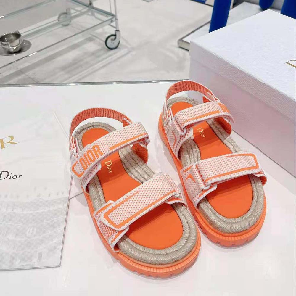 Close-up of rubber sole and technical mesh on Dior Women Dioract Sandal