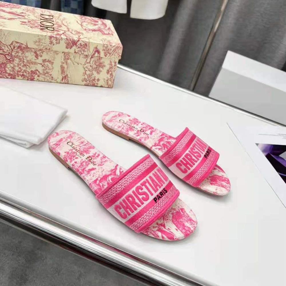 Top view showing open slide design of Dior Women Dway Slide Bright Pink