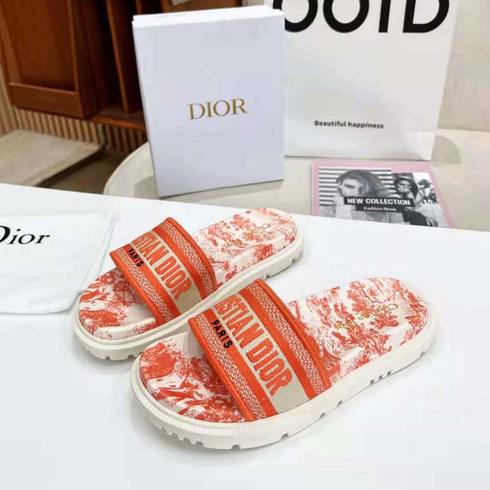 Top view showing open-toe detail on Dior Women Dway Slide Bright Toile De Jouy sandal