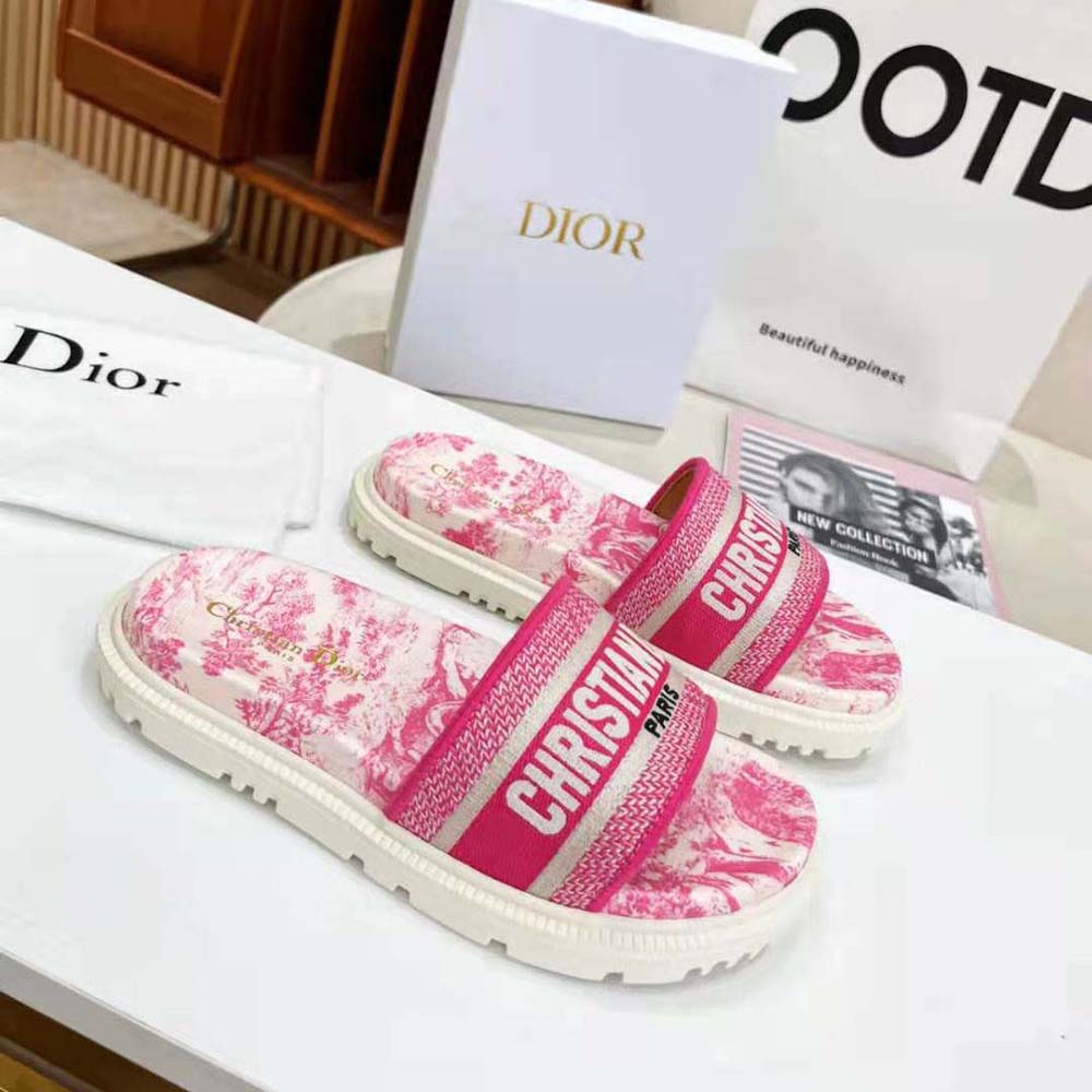 Top-down look at pink cotton Dior Women Dway Slide sandal