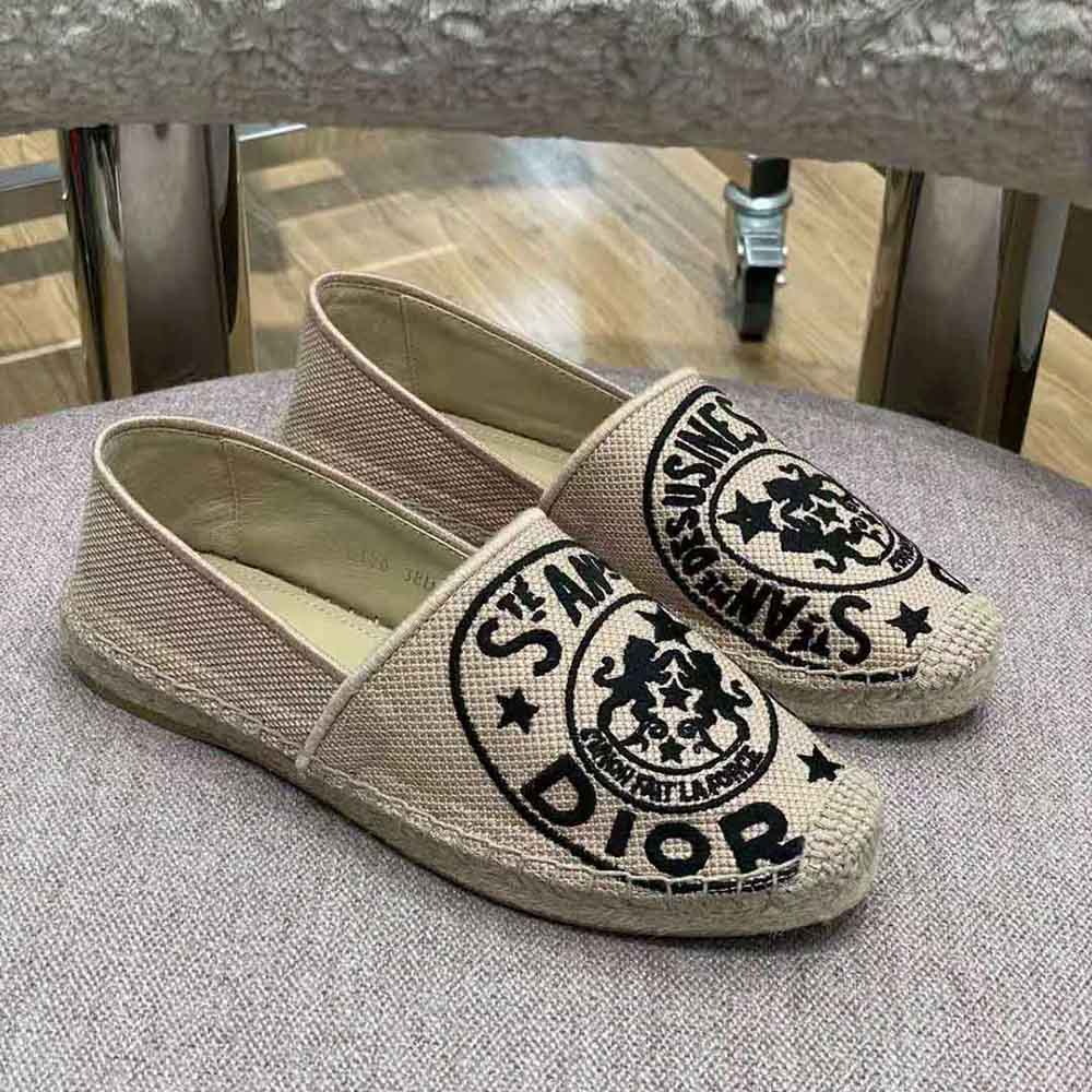 Close-up on Dior Union embroidery detail, Granville Espadrille beige shoe