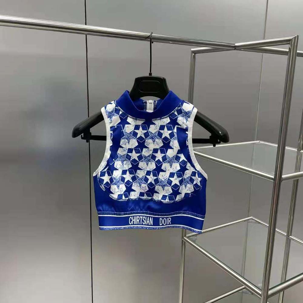 Side angle showing stretch fit silhouette of Dior Women Sports Bra Fluorescent Blue Dior Étoile Technical Jersey