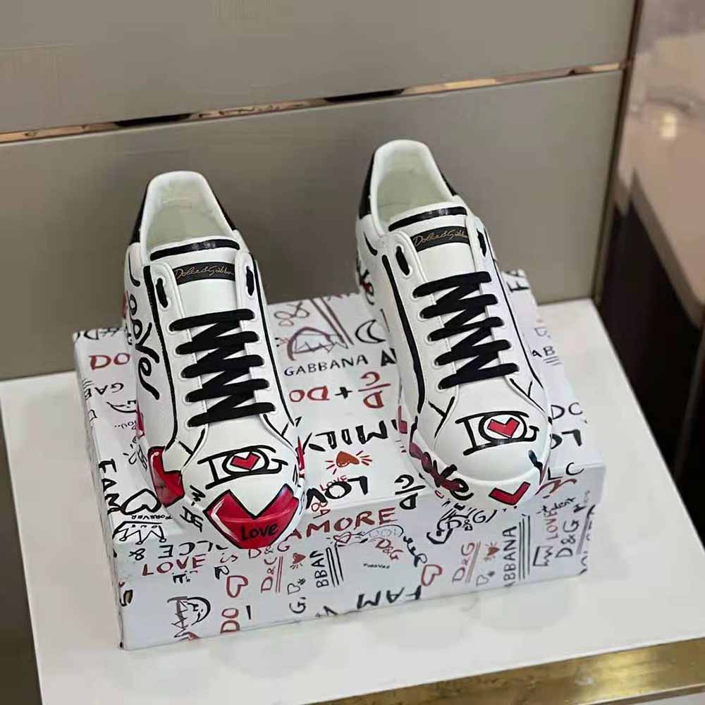 Close-up of red leather and D&G logo on Portofino Sneakers