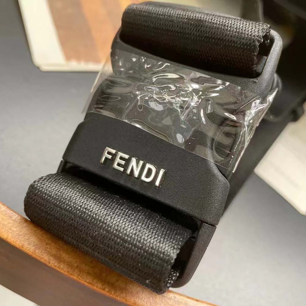 Fendi Men Baguette Black Calf Leather Bag - image 7