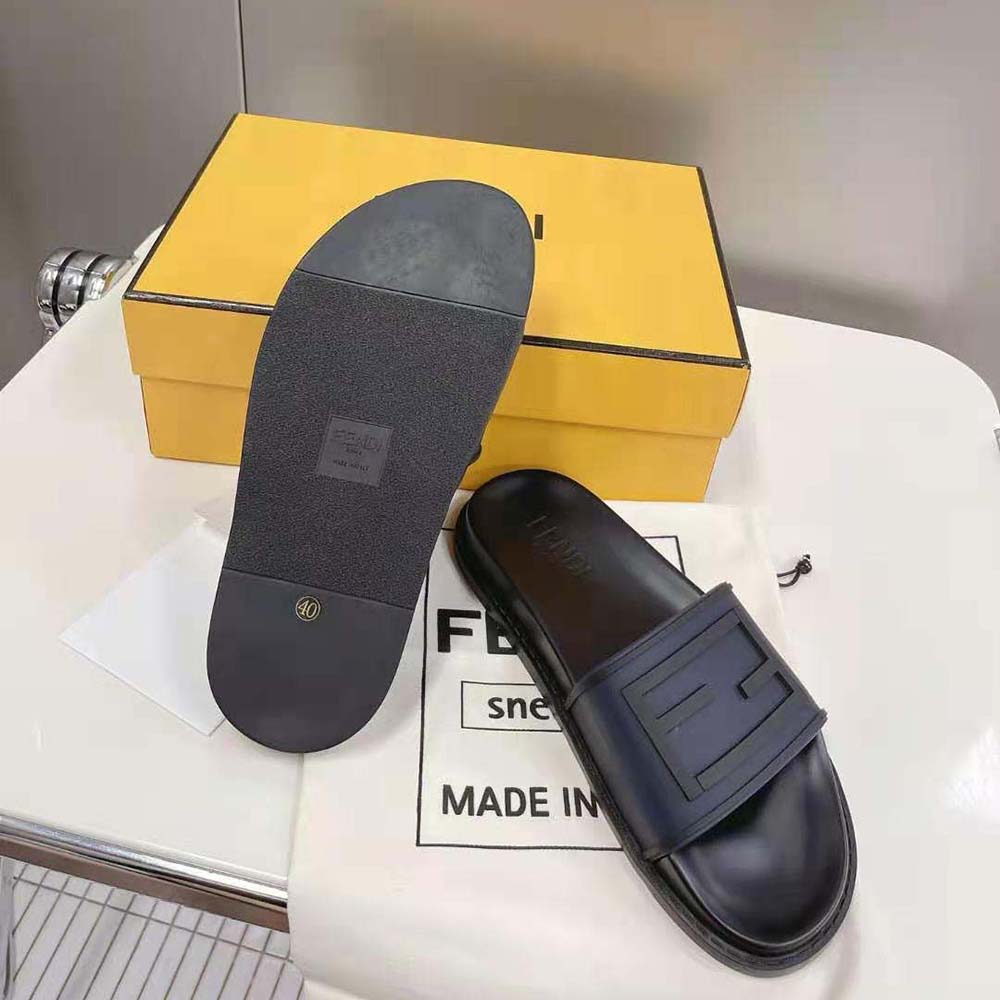 Fendi Men Baguette Slides Blue Rubber Slides - image 6