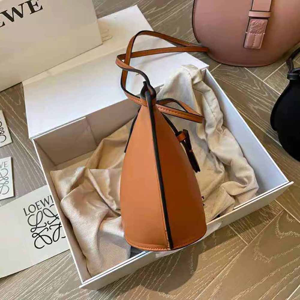 Loewe Women Moulded Bucket Bag in Calfskin-Brown - image 7