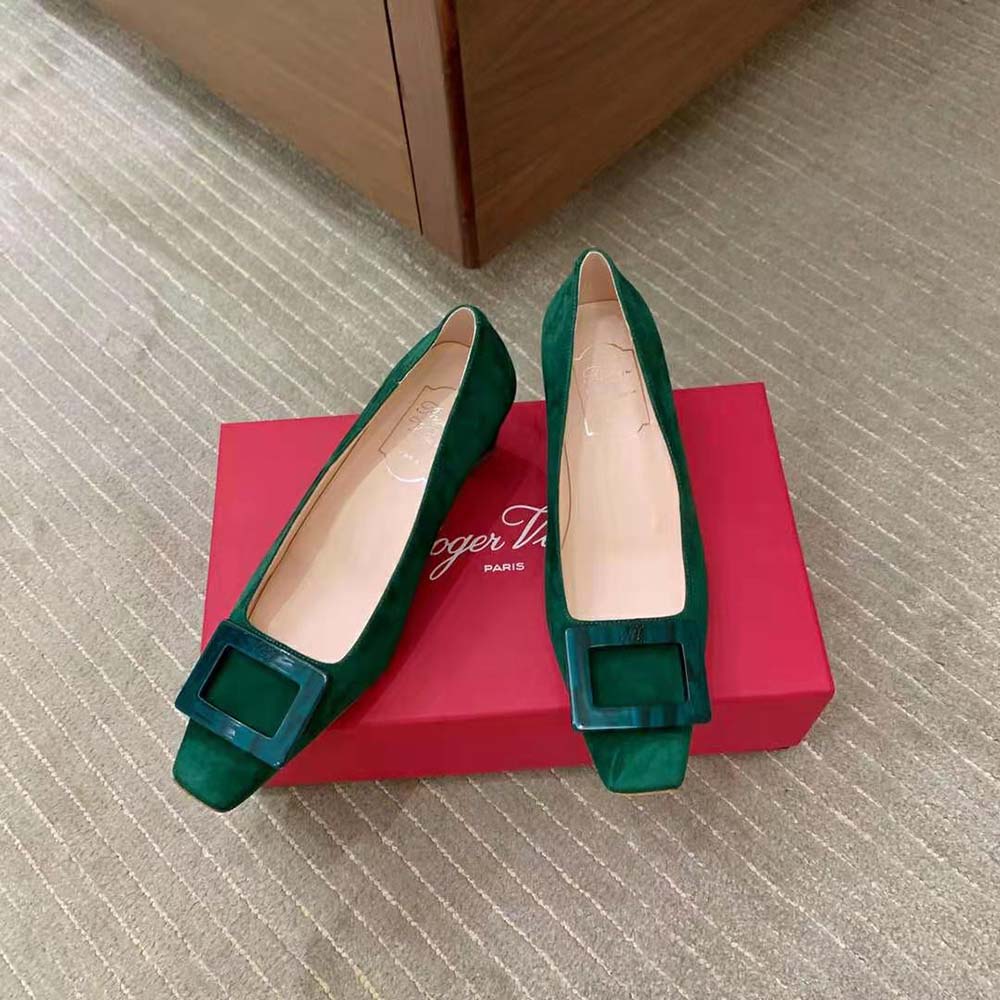 Top view showing heel and suede texture of Roger Vivier Belle Vivier Pumps
