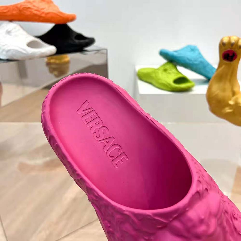 Versace Unisex Medusa Dimension Sliders-Pink - image 9