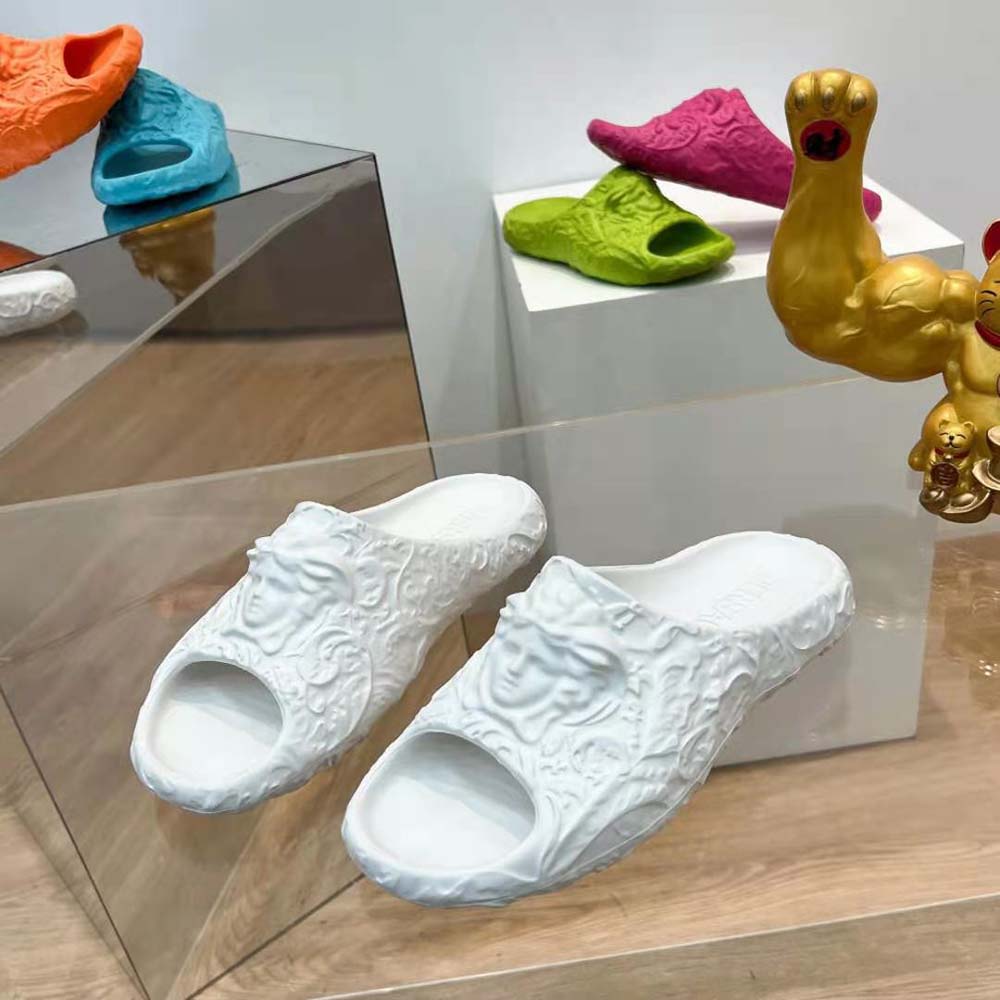 Top angle showing textured footbed of Versace Unisex Medusa Dimension Sliders-White