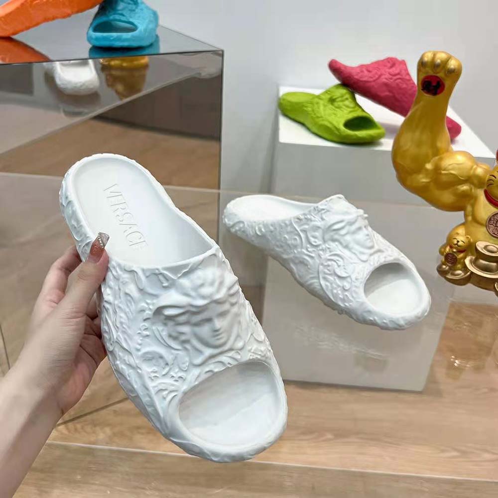 Versace Unisex Medusa Dimension Sliders-White - image 4