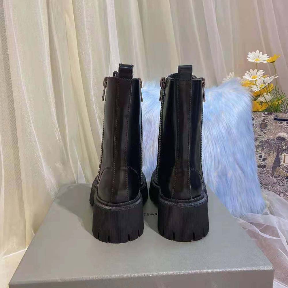 Balenciaga Women Tractor 20mm Lace-Up Boot in Black Smooth Calfskin - image 5