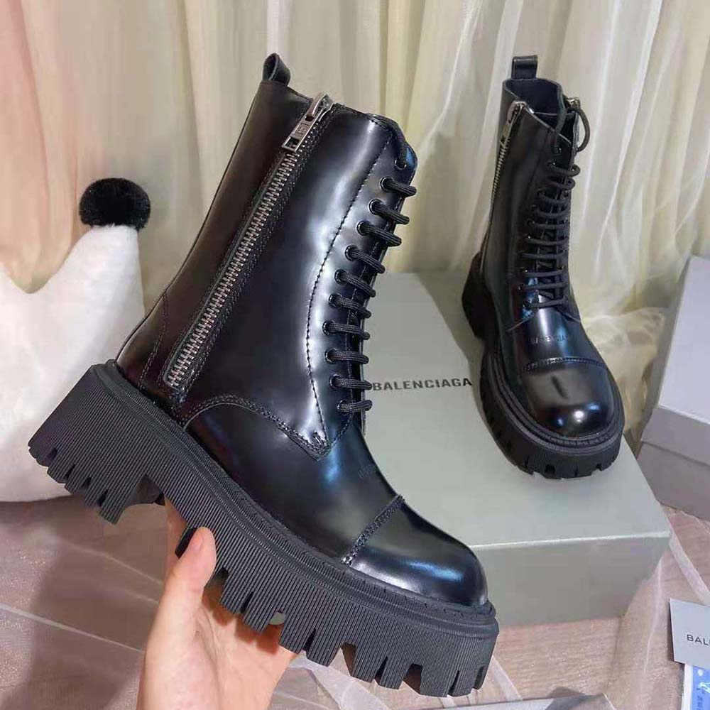 Balenciaga Women Tractor 20mm Lace-Up Boot in Black Smooth Calfskin - image 7