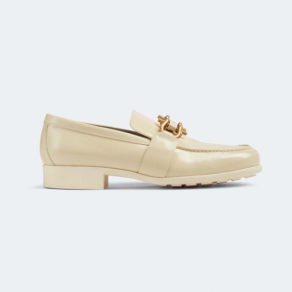 Side profile of Bottega Veneta Unisex Monsieur Loafer in beige calfskin