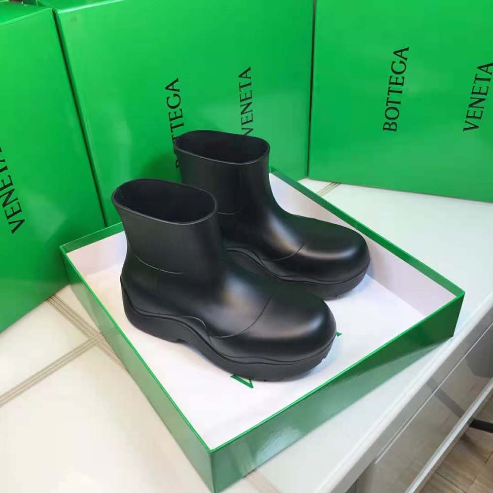 Bottega Veneta Unisex Puddle Ankle Boot-Black - image 4