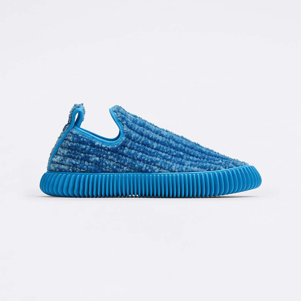 Side profile of Bottega Veneta Ripple Chenille Corduroy Slip-on Sneakers-Blue
