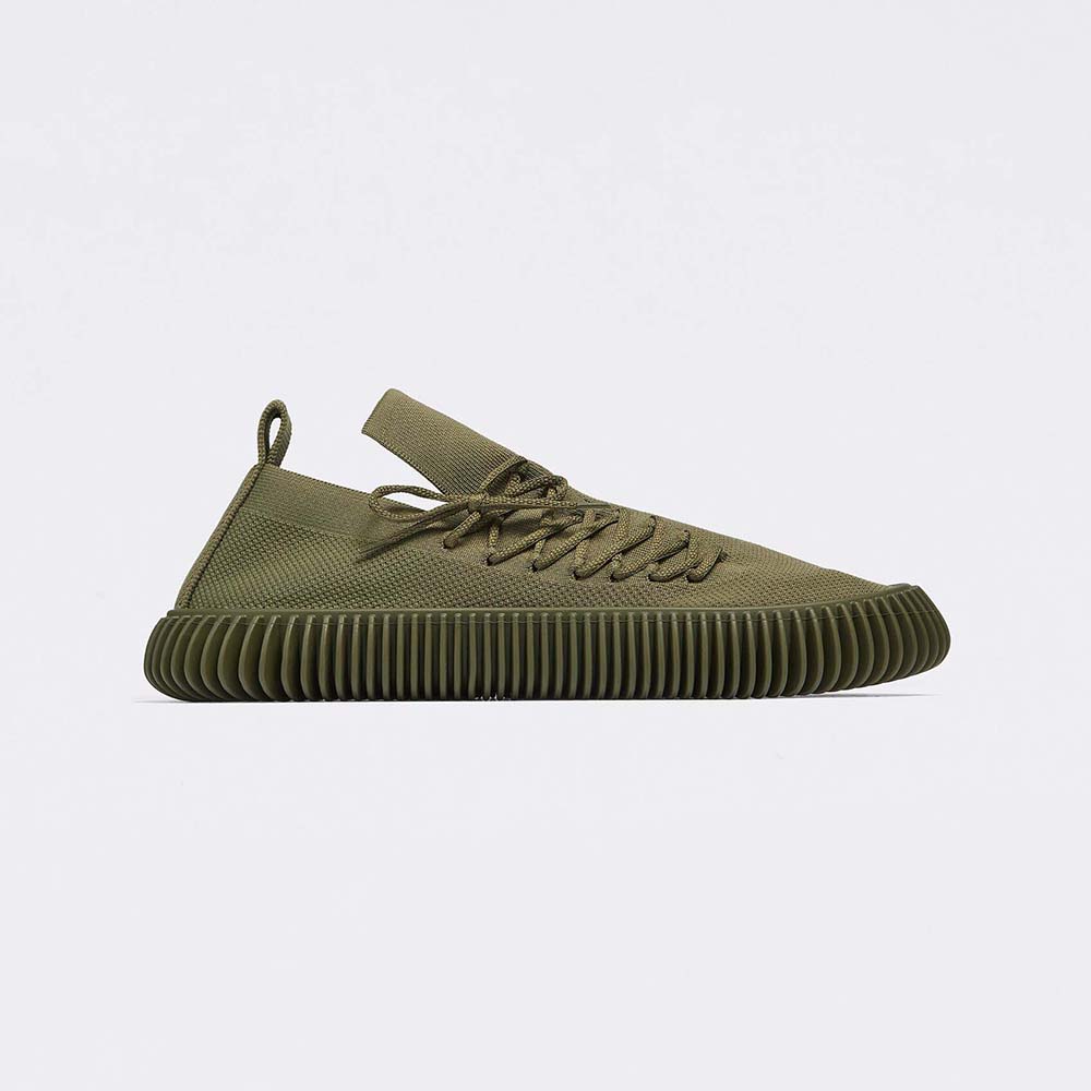 Side angle of Bottega Veneta Unisex Ripple Tech Knit Lace-up Sneakers-Green