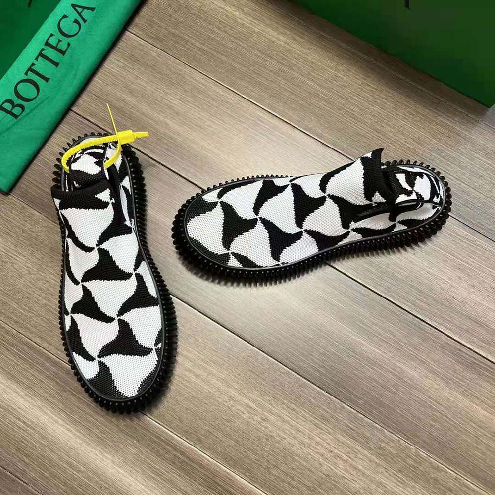 Close-up of wavy triangle ripple tech knit detail on Bottega Veneta sneakers