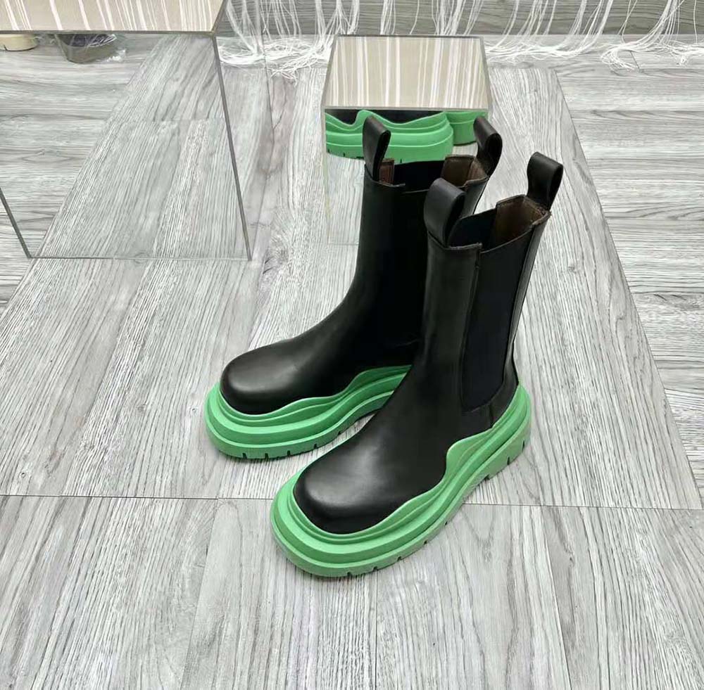 Bottega Veneta Unisex Tire Chelsea Boot in Vegetally-Tanned Leather-Green - image 4