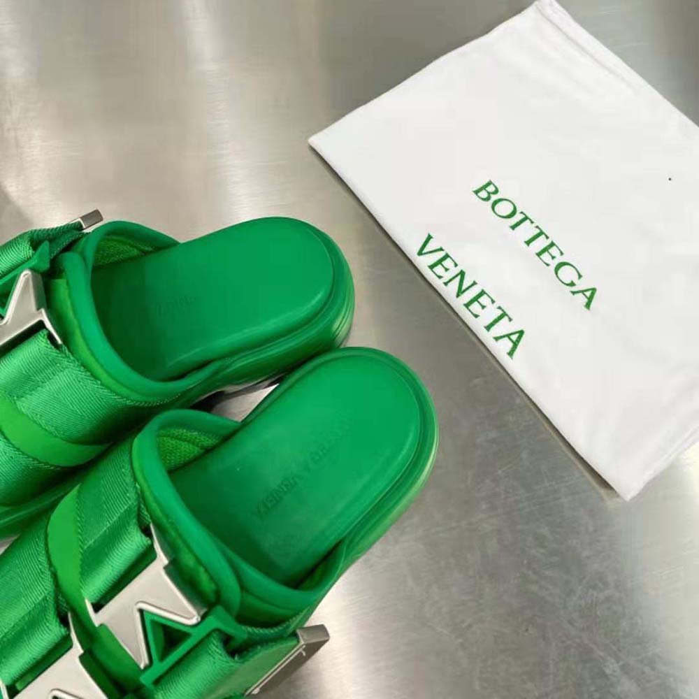 Bottega Veneta Women Flash Padded Technical Fabric Flat Sandals-Green - image 10