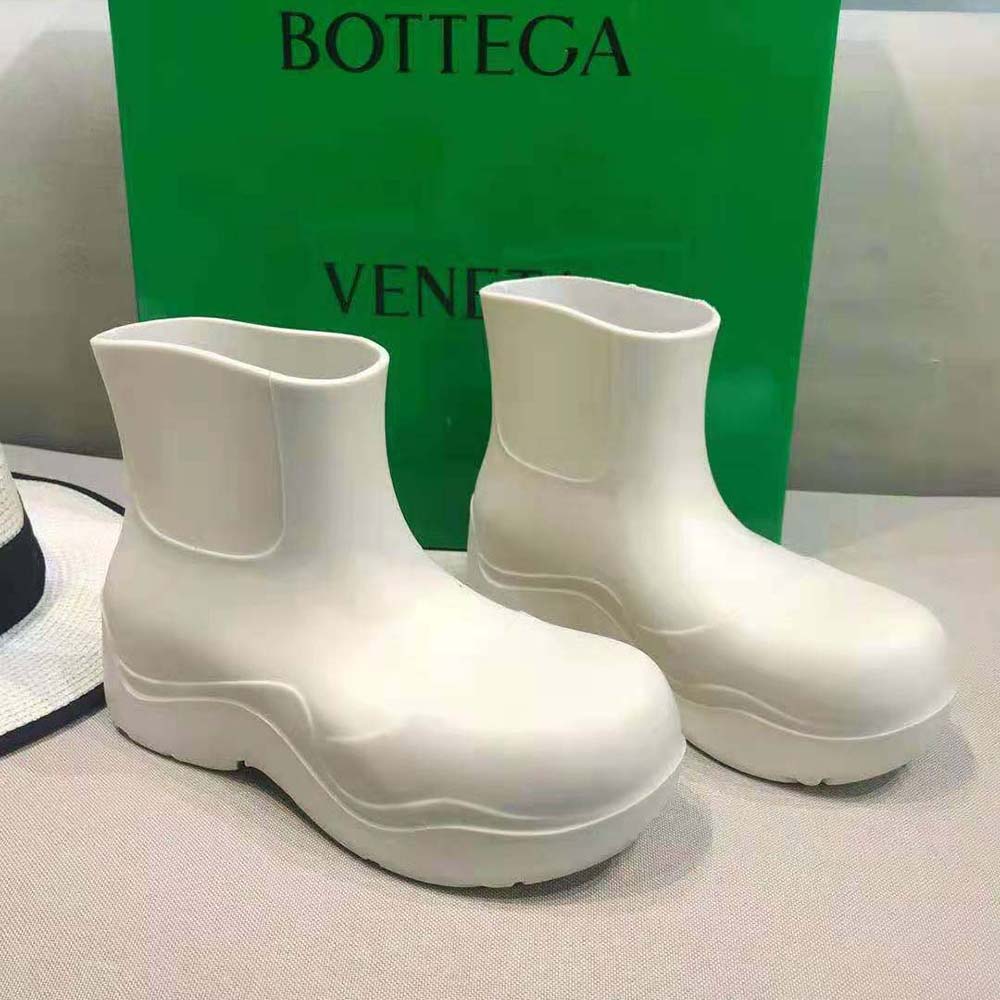 Bottega Veneta Unisex Puddle Ankle Boot-White - image 6