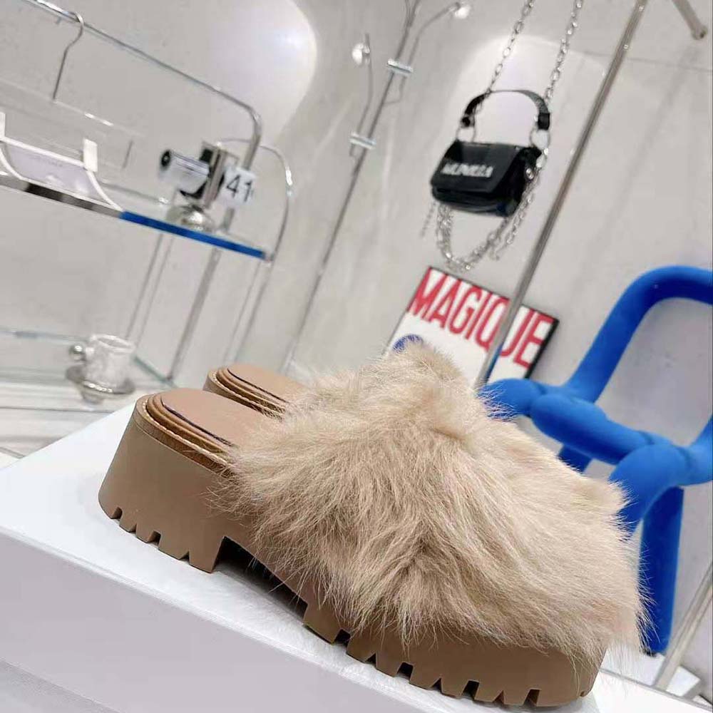 Celine Women Bulky Closed Mule in Lambfur - image 4