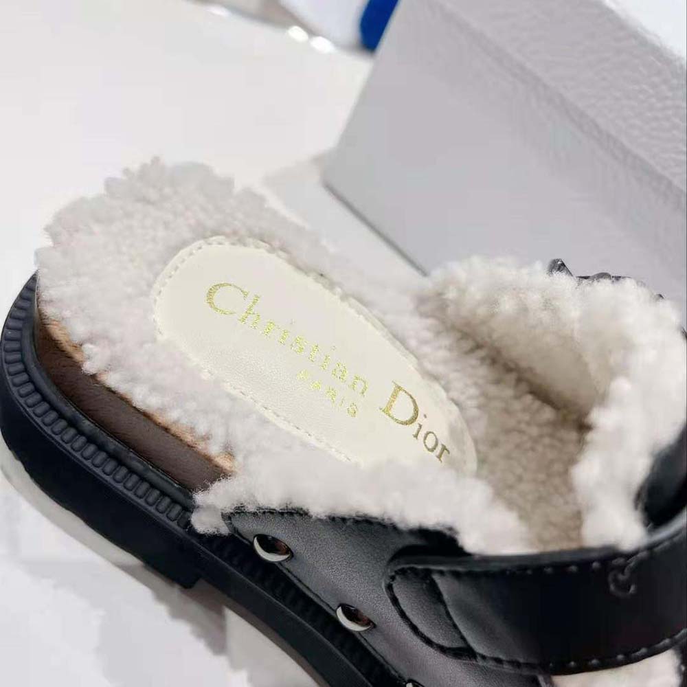 Dior Women Diorquake Clog Black Calfskin and White Shearling - image 9