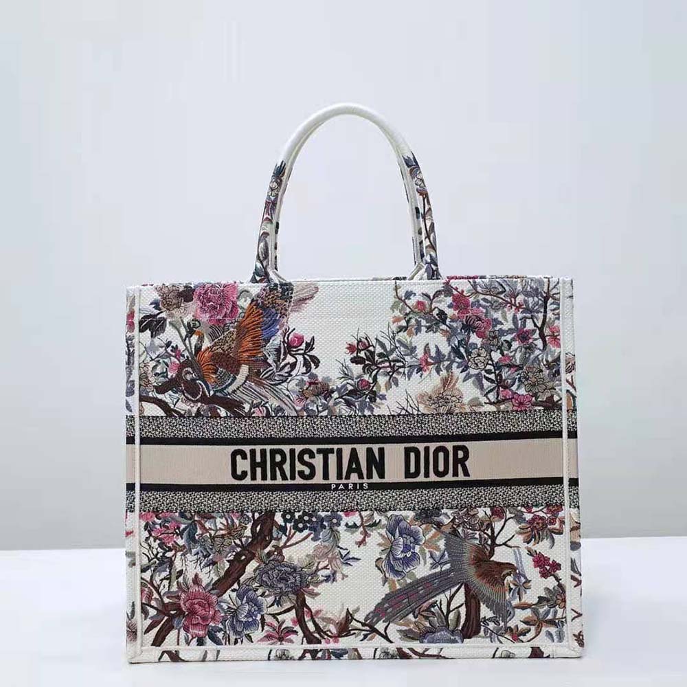 Close-up of multicolor Dior Jardin D’Hiver embroidery on large Dior Book Tote