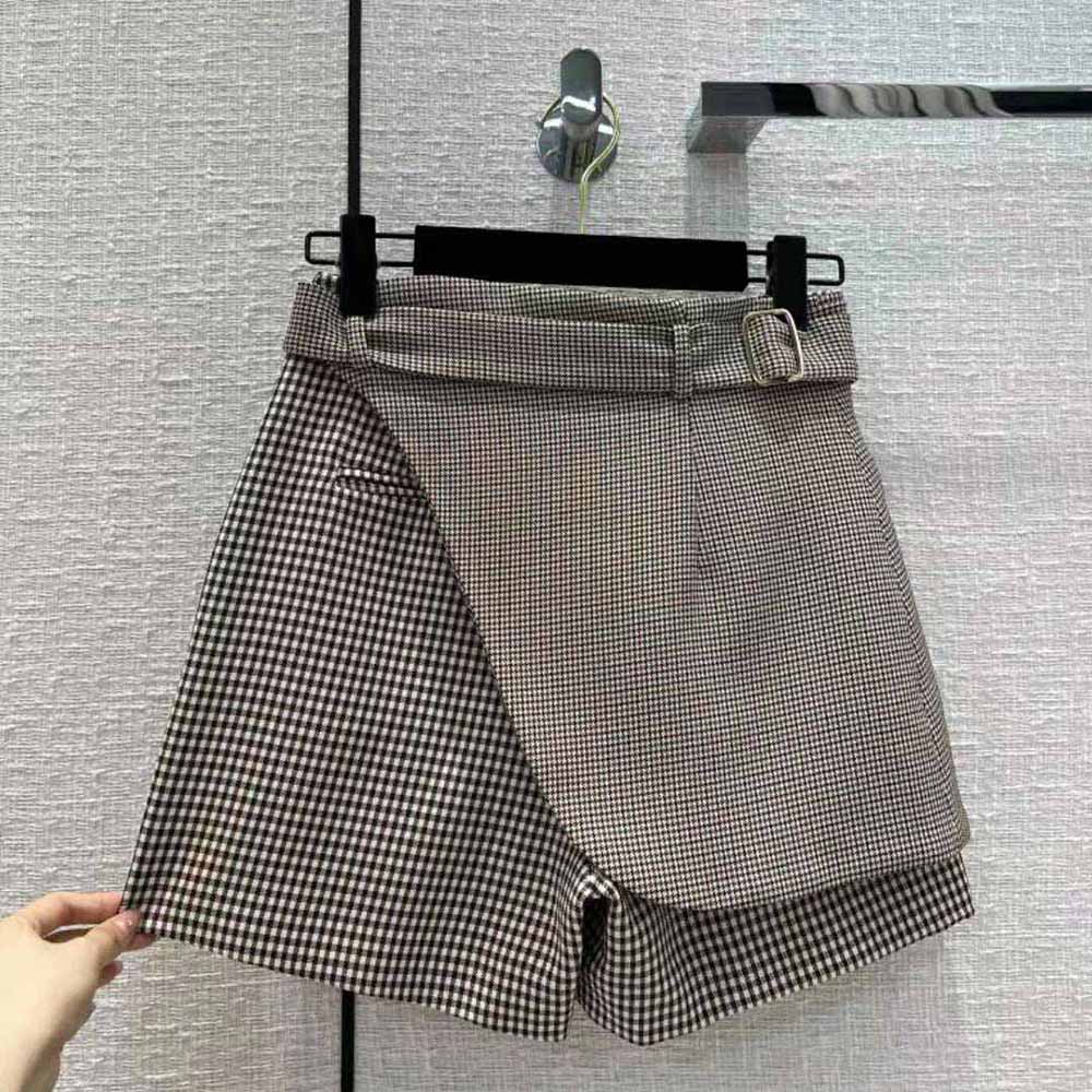 Fendi Women Beige Houndstooth Wool Shorts - image 4