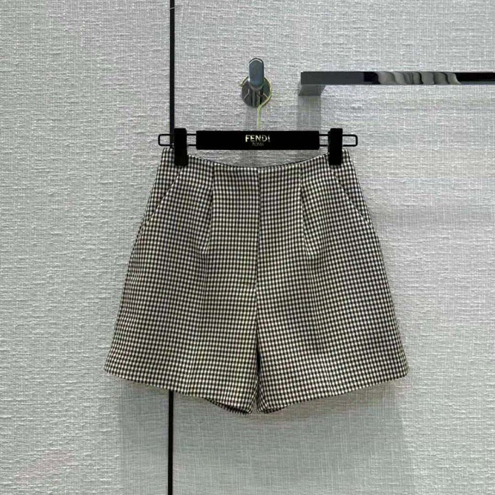 Side angle of Fendi Women Beige Houndstooth Wool Shorts with zip closure