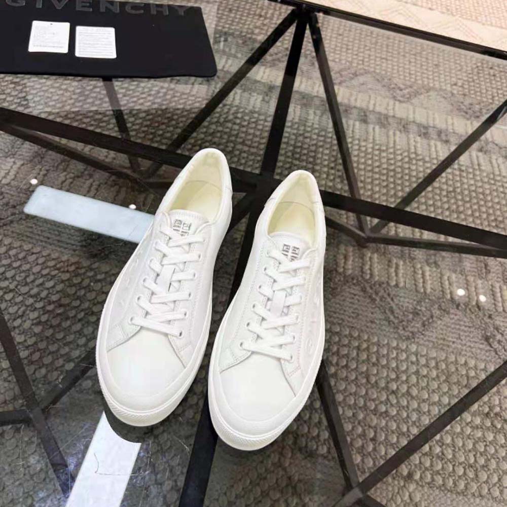 Top view showing lace closure on Givenchy Men City Sport Sneakers