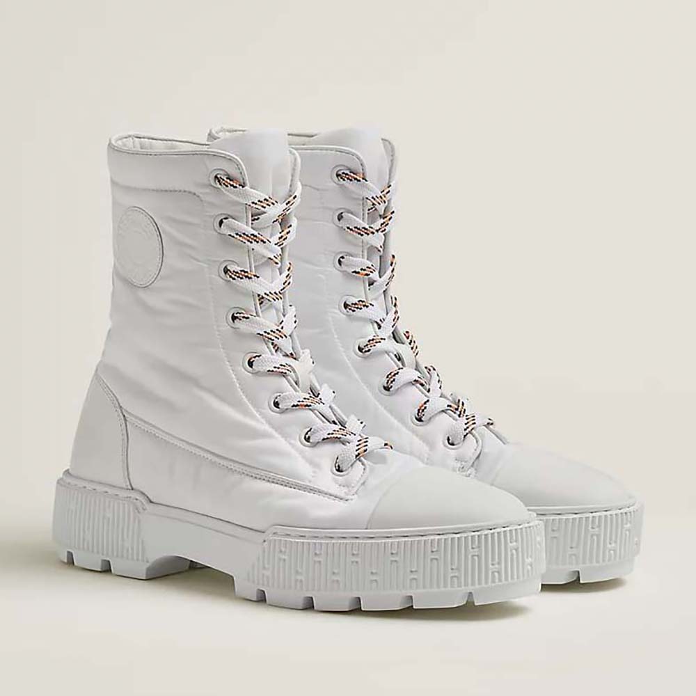 Side profile of Hermes Unisex Fresh Ankle Boot in white calfskin