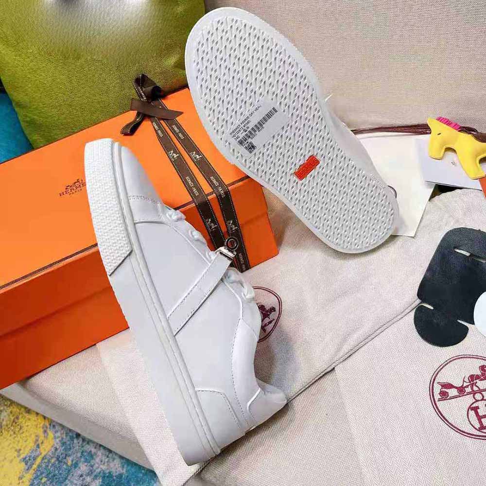 Hermes Women Day Sneaker in Calfskin and Matte Mississippiensis Alligator Leather - image 9