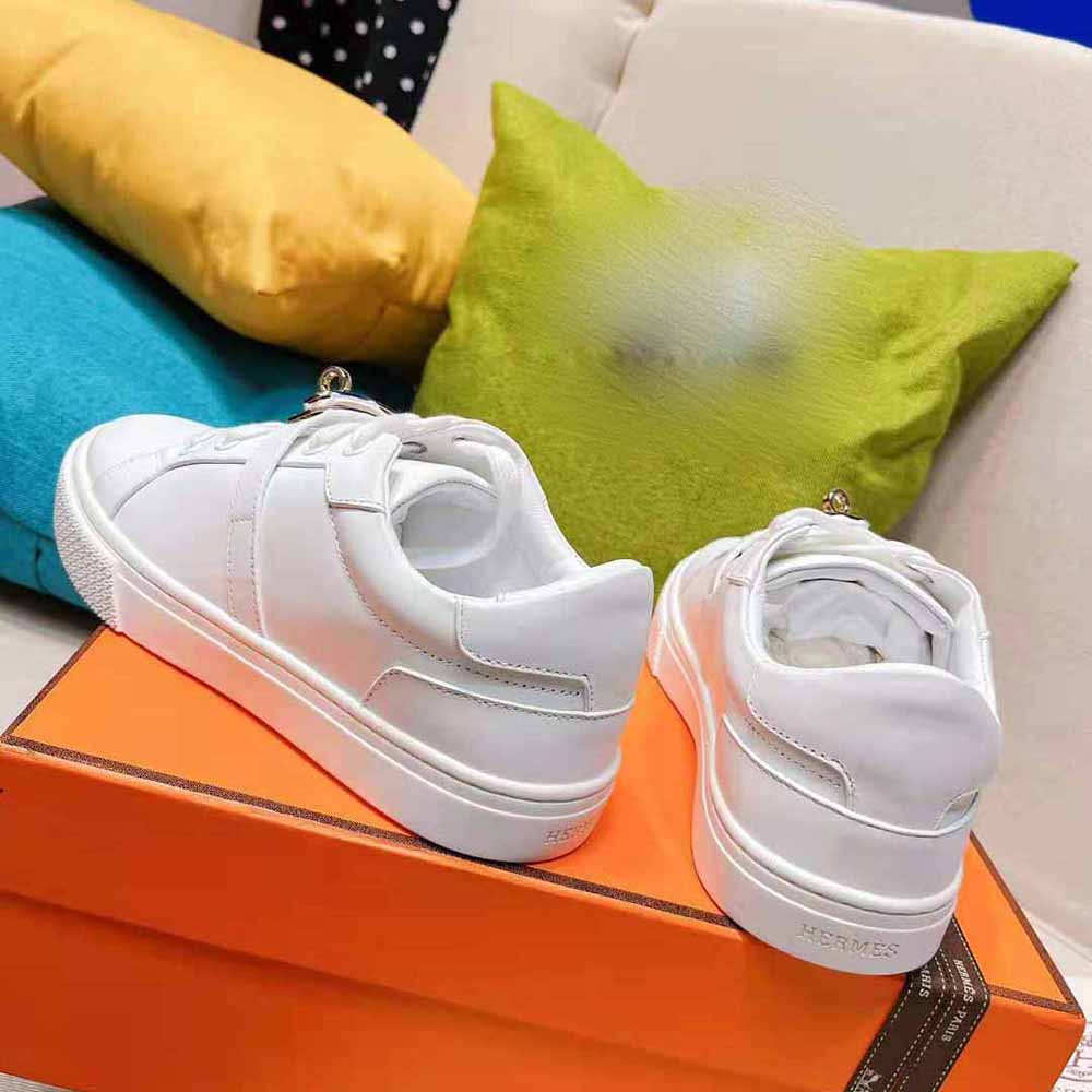 Hermes Women Day Sneaker in Calfskin and Matte Mississippiensis Alligator Leather - image 7