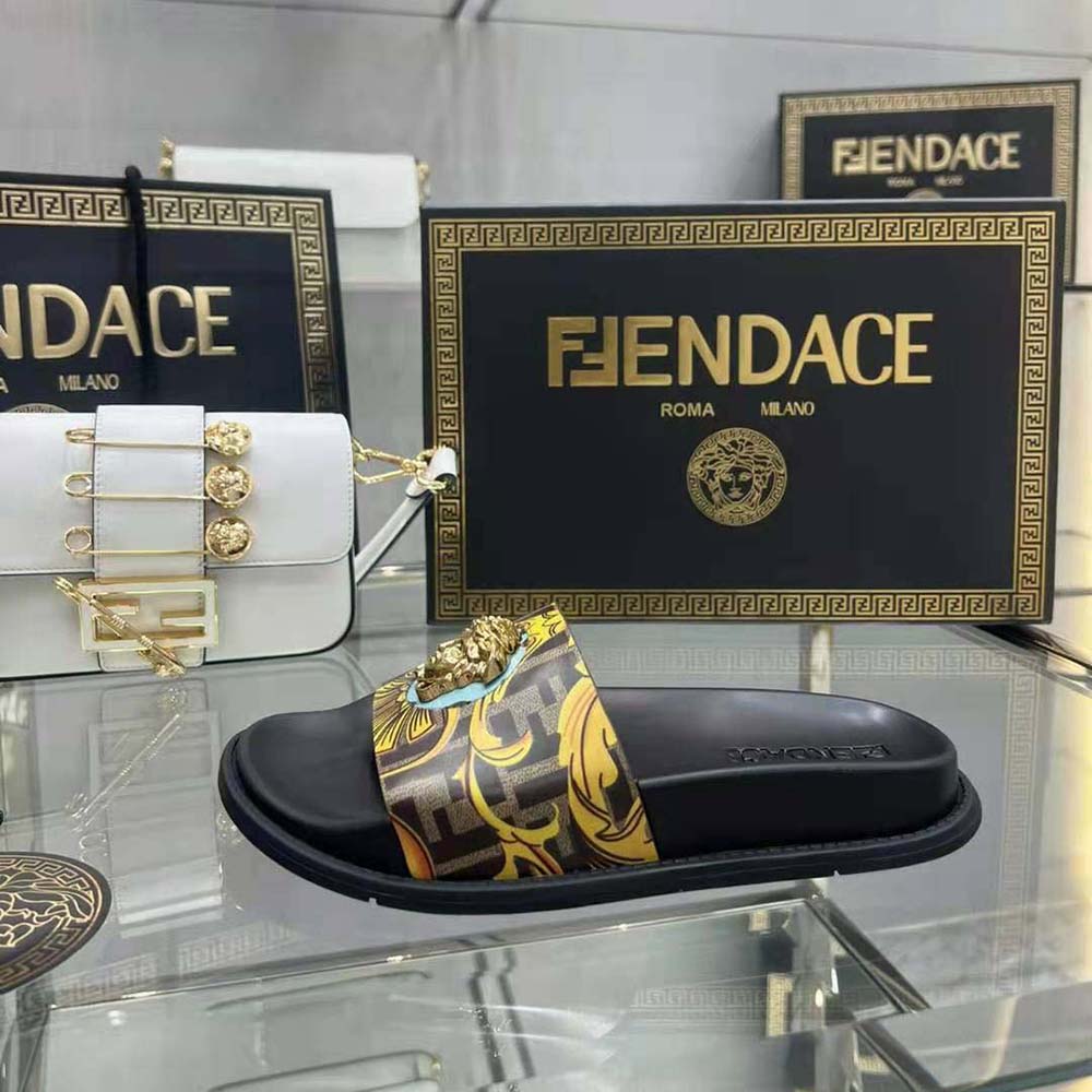 Versace Unisex Fendace wild Baroque Sliders-Black - image 8