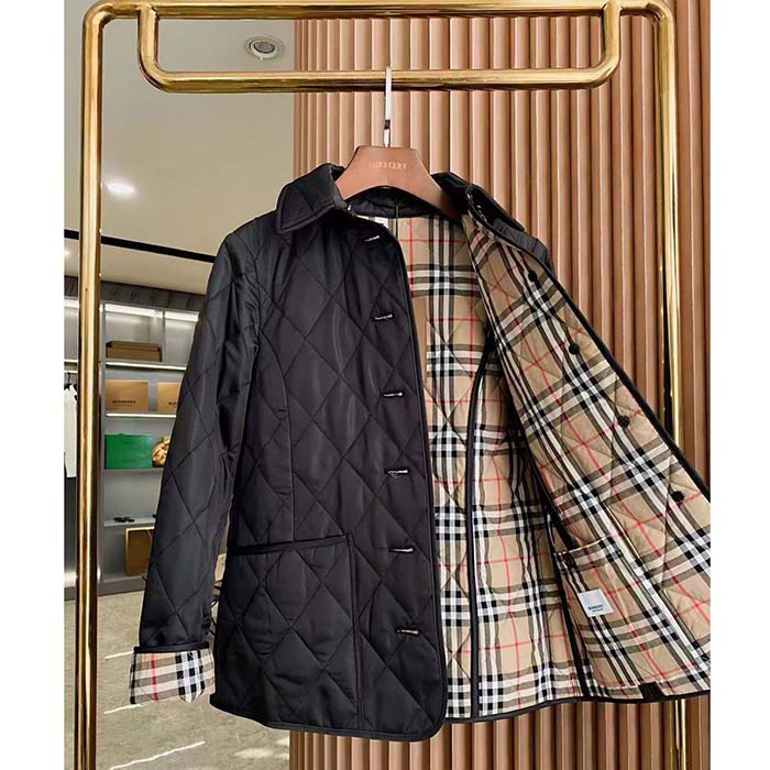 Burberry Women BBR Black Diamond Quilted Thermoregulated Jacket - image 6